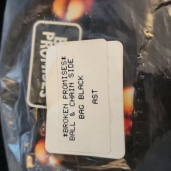 BROKEN PROMISES Ball & Chain Bag Black - Picture 3 of 4